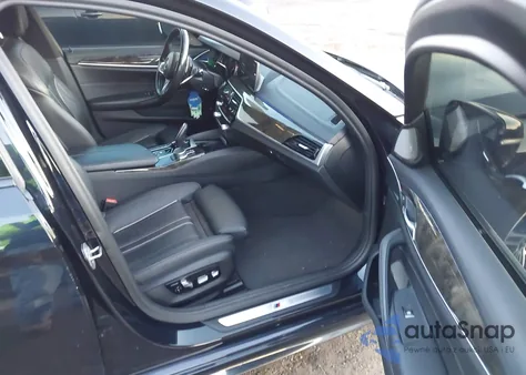 2017 BMW 540I xDrive из США, поврежденный, VIN WBAJE7C38HG479031